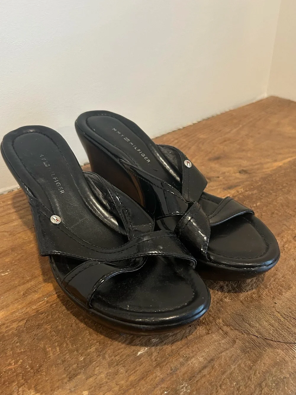 Tommy Hilfiger Black Patent Wedge Slide Mules 7